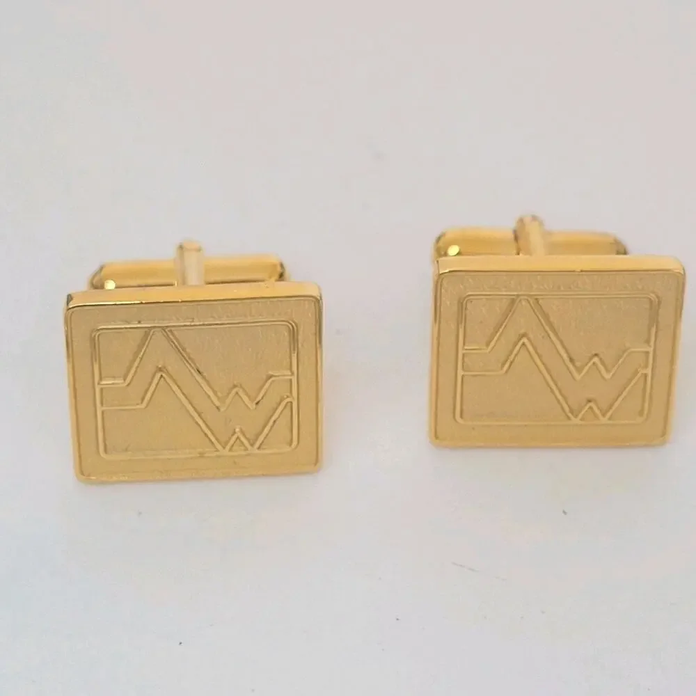 Mario Valentino USA MV Gold Tone Rectangle Logo Cufflinks Designer Retro Vintage